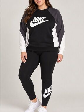 Nike Women's large  Black Logo Leggings with crewneck